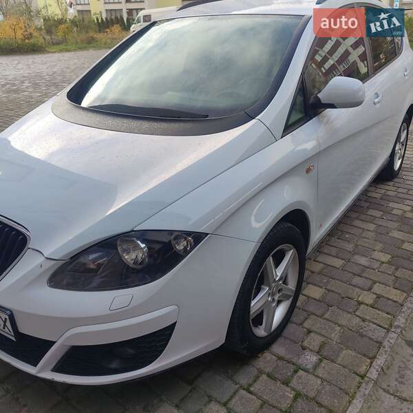Мінівен SEAT Altea XL 2013 в Тернополі