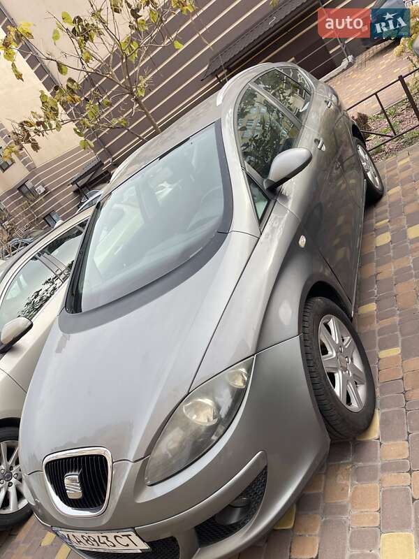 Минивэн SEAT Altea XL 2007 в Киеве