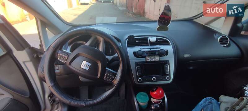 Минивэн SEAT Altea XL 2010 в Киеве