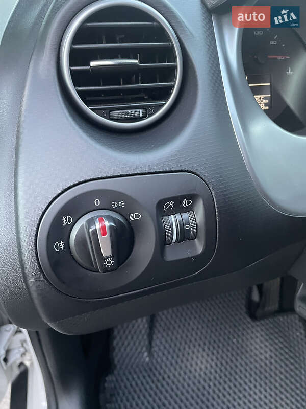 Мінівен SEAT Altea XL 2013 в Києві