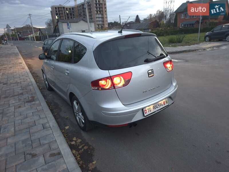 Минивэн SEAT Altea XL 2013 в Звягеле
