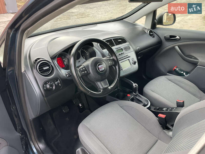 Минивэн SEAT Altea XL 2008 в Днепре