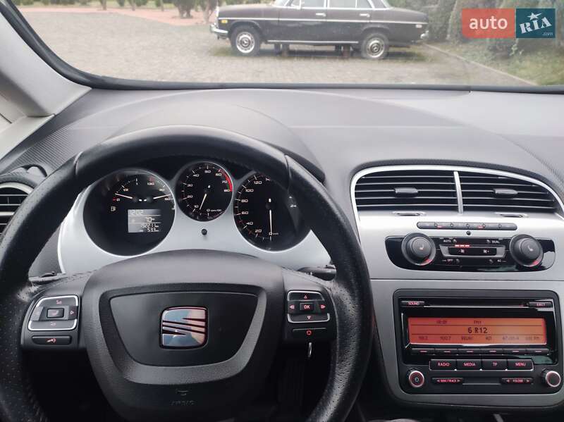 Мінівен SEAT Altea XL 2010 в Житомирі