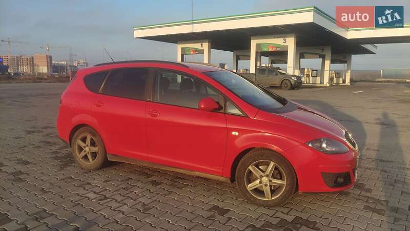 Минивэн SEAT Altea XL 2015 в Киеве