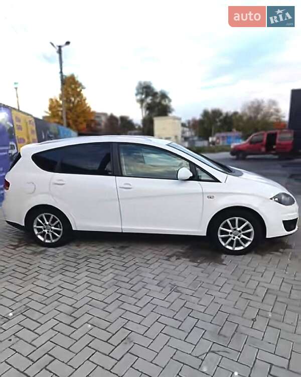 Минивэн SEAT Altea XL 2010 в Днепре