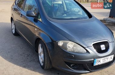 Минивэн SEAT Altea XL 2008 в Дубно