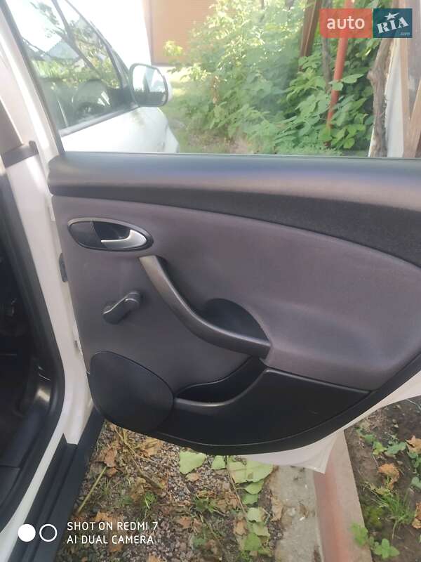 Минивэн SEAT Altea 2012 в Измаиле