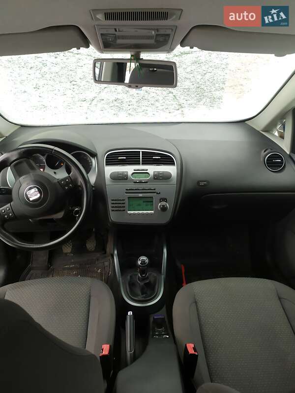 Минивэн SEAT Altea 2008 в Полонном