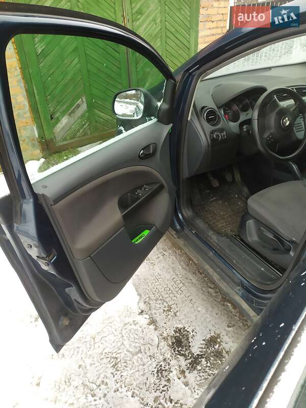 Минивэн SEAT Altea 2008 в Полонном