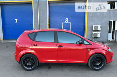 Мінівен SEAT Altea 2004 в 