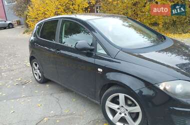Минивэн SEAT Altea 2012 в 