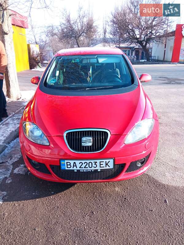 Минивэн SEAT Altea 2008 в 
