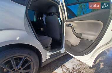 Минивэн SEAT Altea 2010 в 