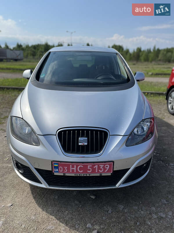 Минивэн SEAT Altea 2009 в 
