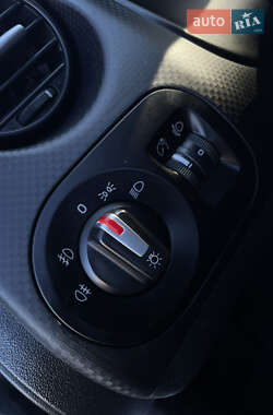 Мінівен SEAT Altea 2011 в 