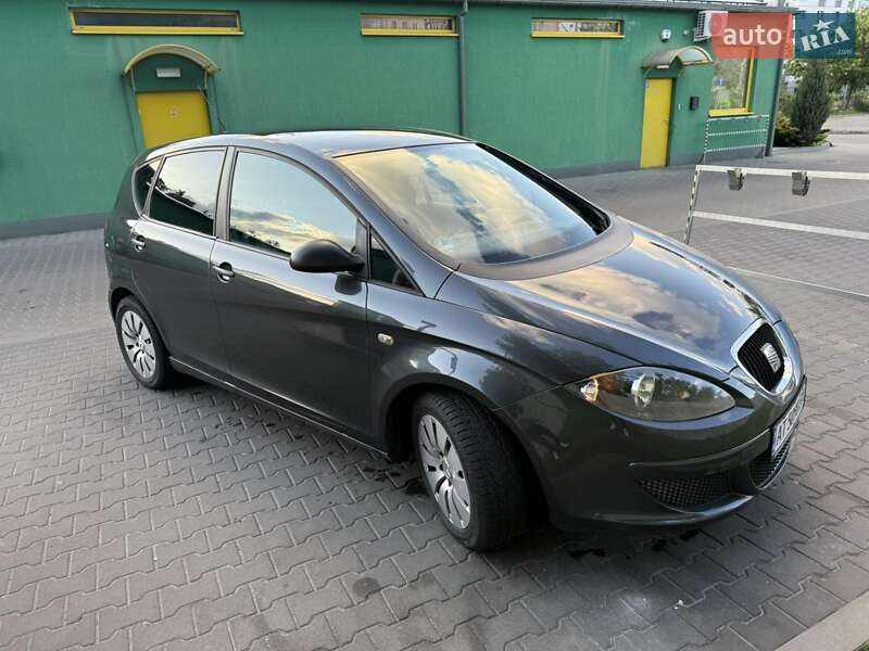 Мінівен SEAT Altea 2008 в Долині