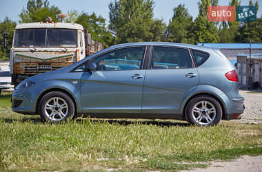 Минивэн SEAT Altea 2004 в 