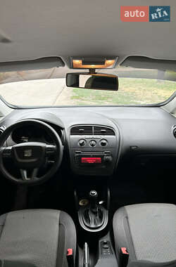Минивэн SEAT Altea 2010 в 