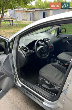 Минивэн SEAT Altea 2010 в 