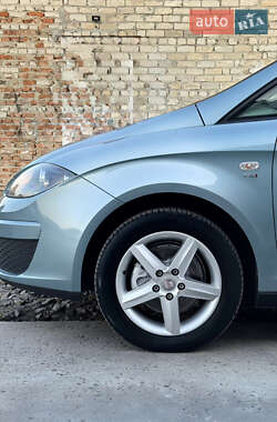 Минивэн SEAT Altea 2009 в 