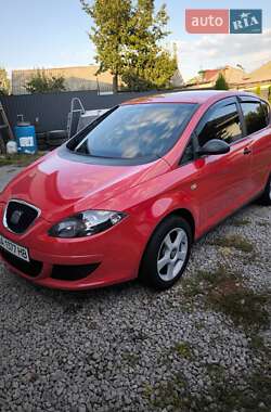 Минивэн SEAT Altea 2004 в 