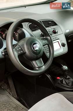 Минивэн SEAT Altea 2008 в 