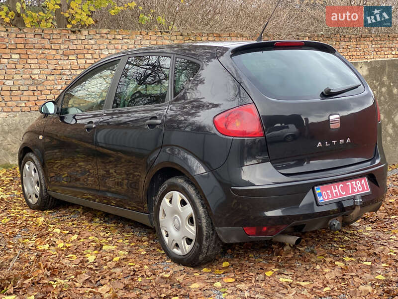 Минивэн SEAT Altea 2007 в Староконстантинове