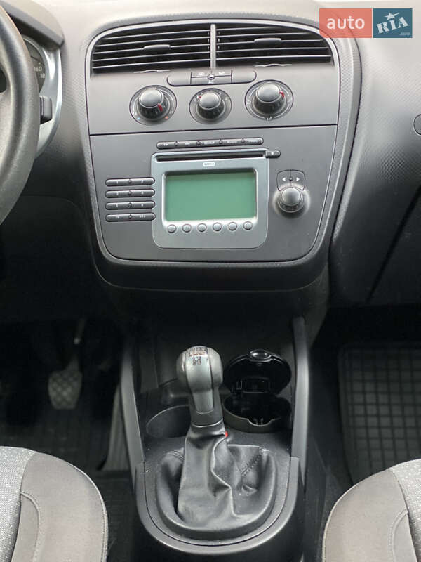 Минивэн SEAT Altea 2007 в Староконстантинове