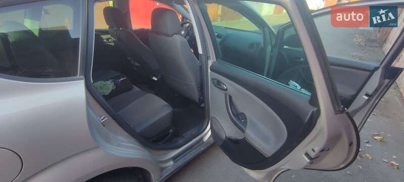 Минивэн SEAT Altea 2010 в Киеве