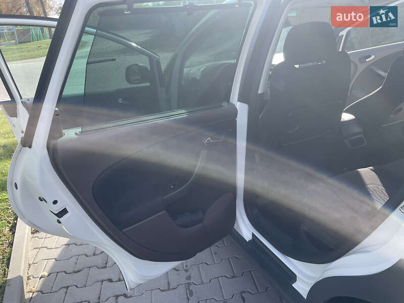 Минивэн SEAT Altea 2008 в Кицмани фото 22 Минивэн SEAT Altea 2008 в Кицмани