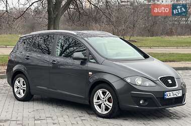 Минивэн SEAT Altea 2010 в Запорожье