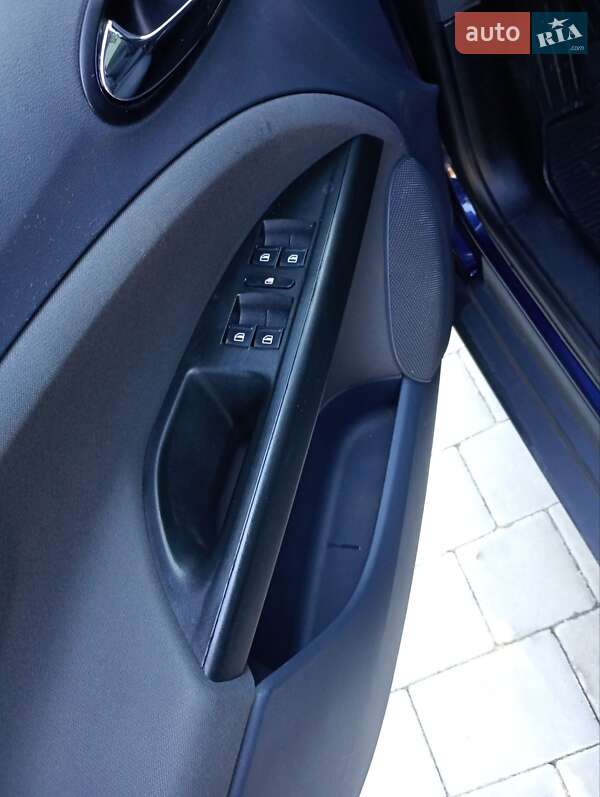 Мінівен SEAT Altea 2008 в Самборі фото 16 Мінівен SEAT Altea 2008 в Самборі