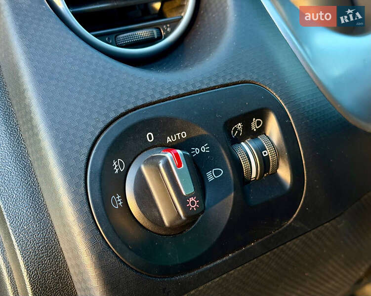 Минивэн SEAT Altea 2011 в Киеве