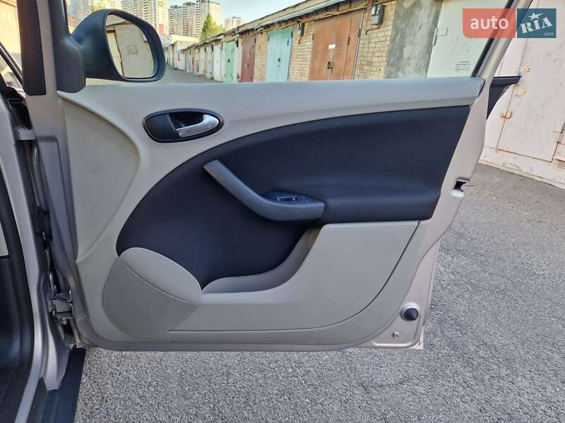 Минивэн SEAT Altea 2010 в Киеве фото 49 Минивэн SEAT Altea 2010 в Киеве