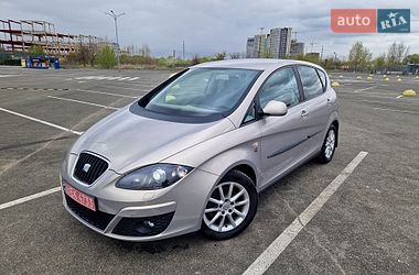 Минивэн SEAT Altea 2010 в Киеве