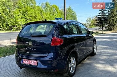 Минивэн SEAT Altea 2008 в Луцке
