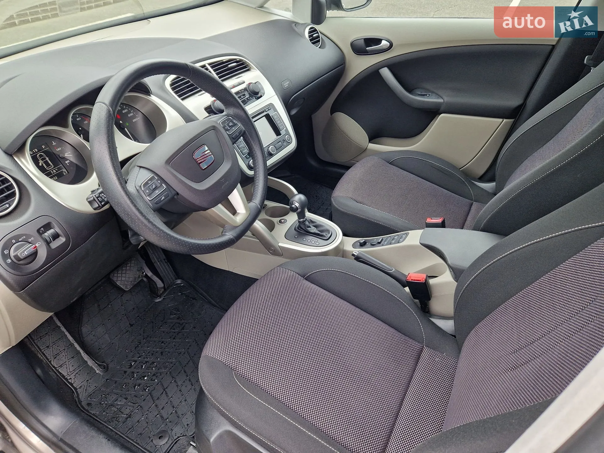 2010 SEAT Altea - мініатюра 23
