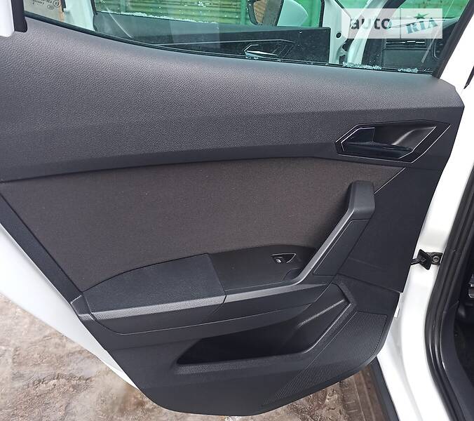 Внедорожник / Кроссовер SEAT Arona 2018 в Виннице