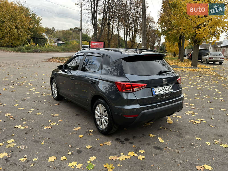 Внедорожник / Кроссовер SEAT Arona 2021 в Киеве