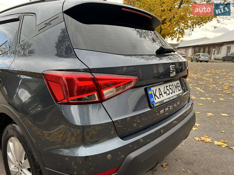 Внедорожник / Кроссовер SEAT Arona 2021 в Киеве