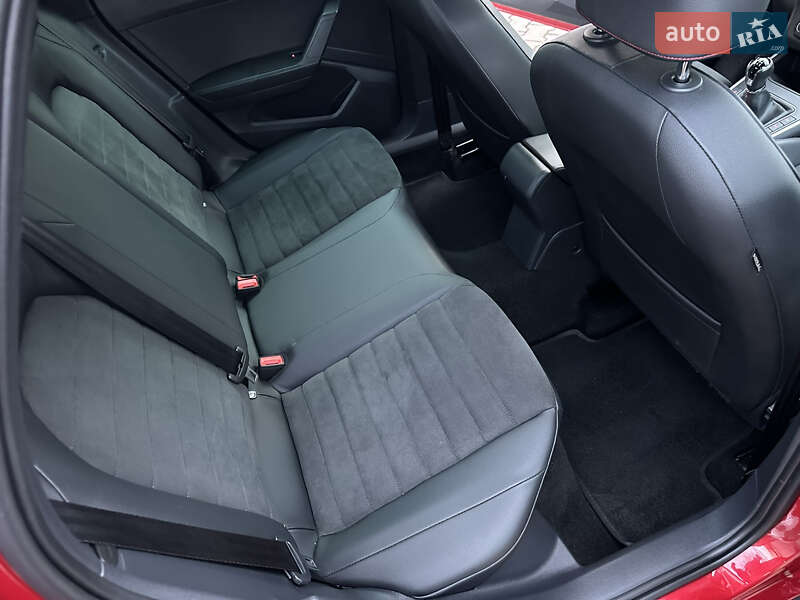 Внедорожник / Кроссовер SEAT Arona 2019 в Черновцах