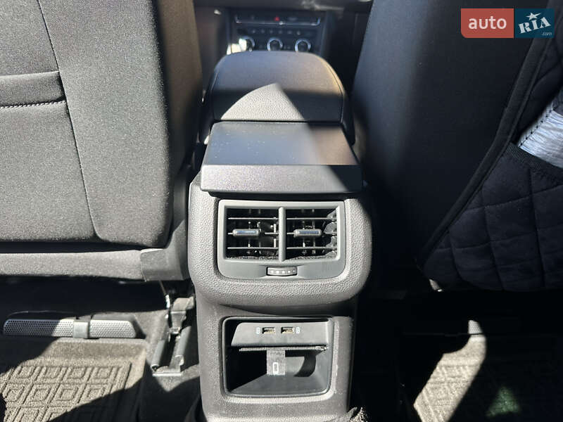 Позашляховик / Кросовер SEAT Ateca 2018 в Дніпрі