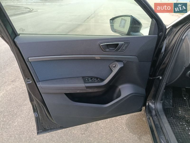 Внедорожник / Кроссовер SEAT Ateca 2017 в Киеве