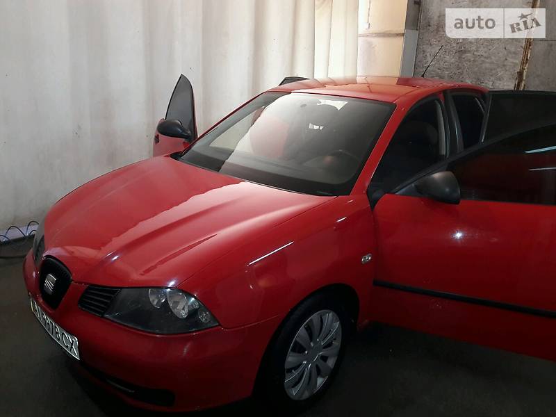 Седан SEAT Cordoba 2007 в Киеве