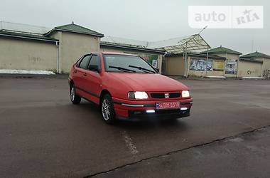 Седан SEAT Cordoba 1996 в Львове