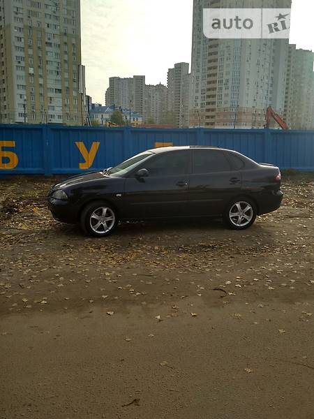 Седан SEAT Cordoba 2007 в Киеве