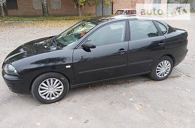 Седан SEAT Cordoba 2004 в Никополе