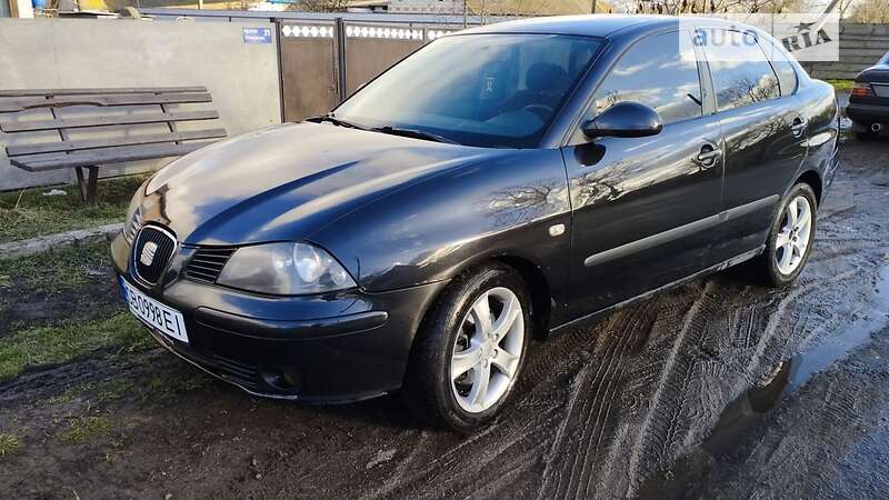Седан SEAT Cordoba 2008 в 