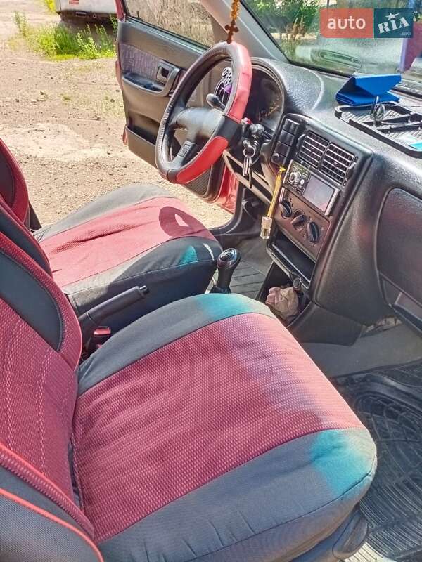 Седан SEAT Cordoba 1997 в Кривом Роге