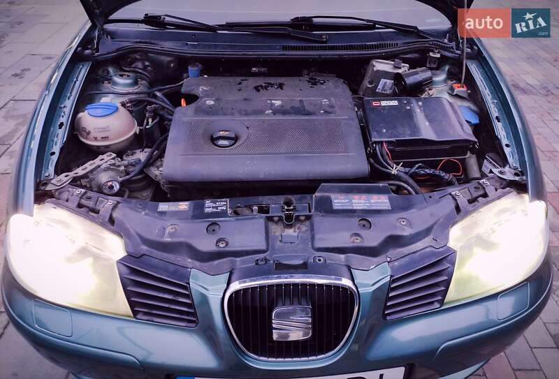 Седан SEAT Cordoba 2004 в Белой Церкви